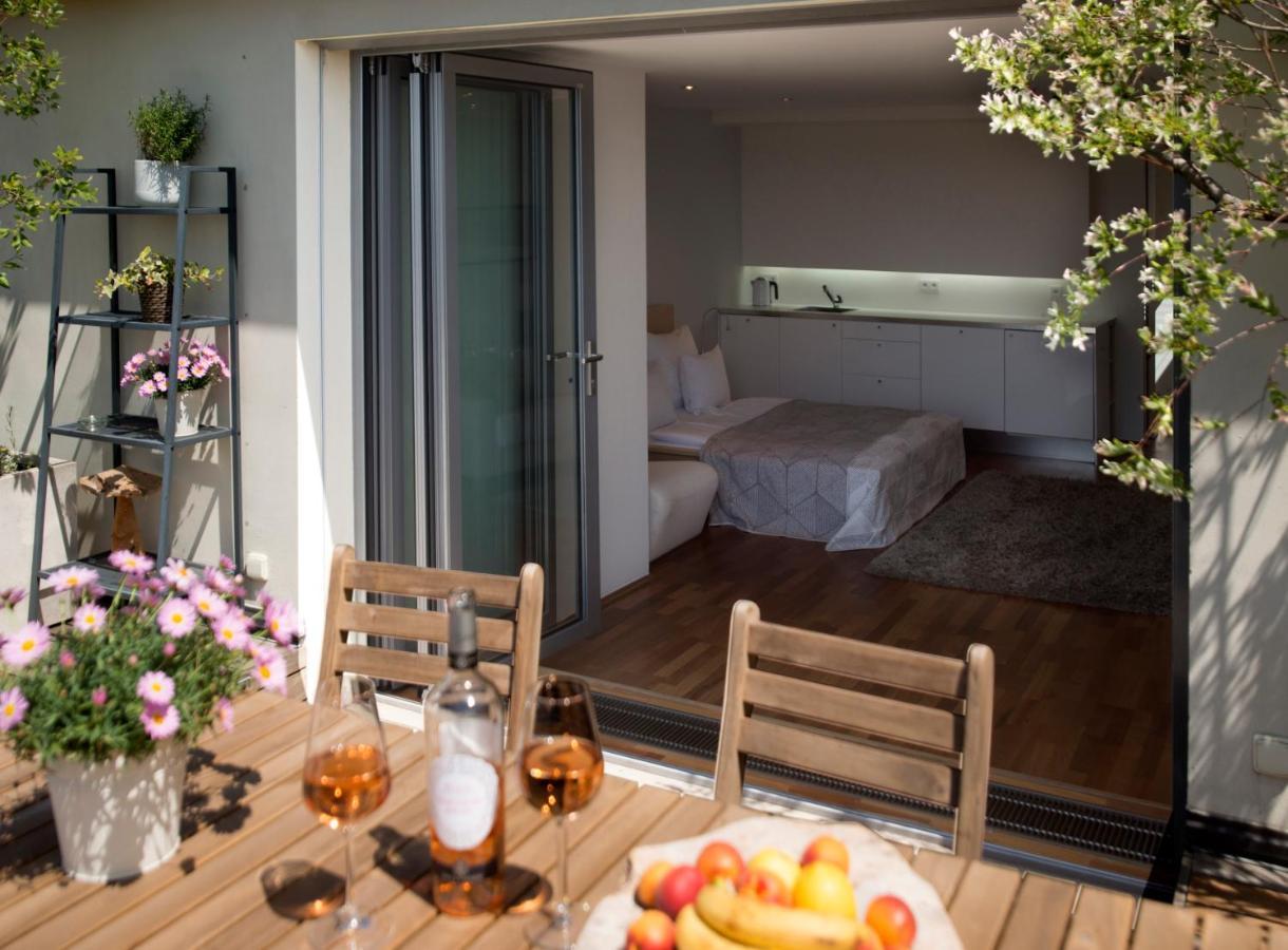 Luxury Penthouse Apartment Prag Exteriör bild