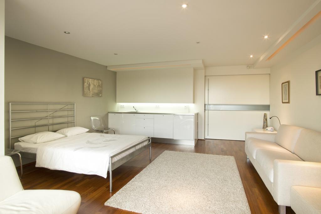Luxury Penthouse Apartment Prag Exteriör bild